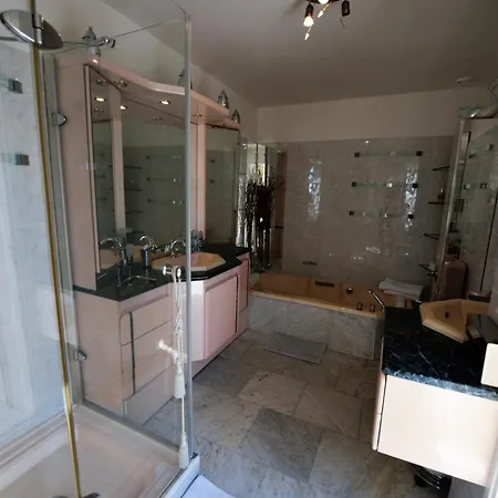 9 Hamman Sauna Piscine Chauffee Poss 别墅