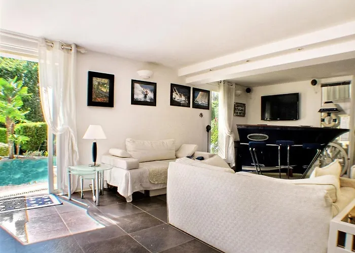 9 Hamman Sauna Piscine Chauffee Poss *